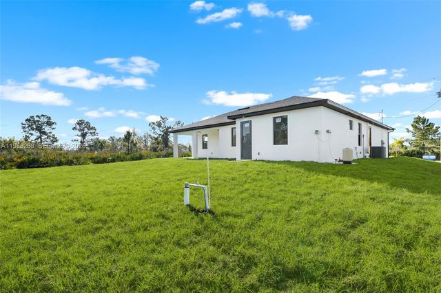 641 Camilla, Lehigh Acres, FL 33974