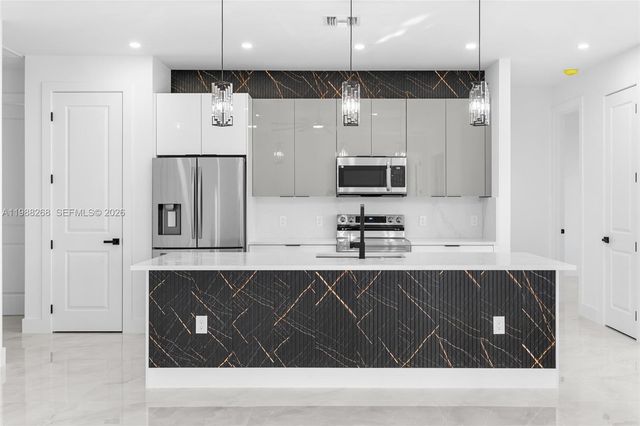 641 Camilla, Lehigh Acres, FL 33974