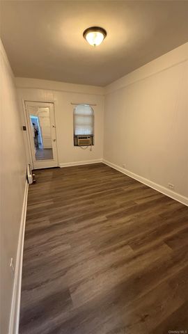 1240 Manor Avenue, Bronx, NY 10472