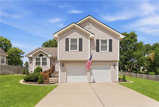 3212 Bryn Mawr Drive, Independence, MO 64057