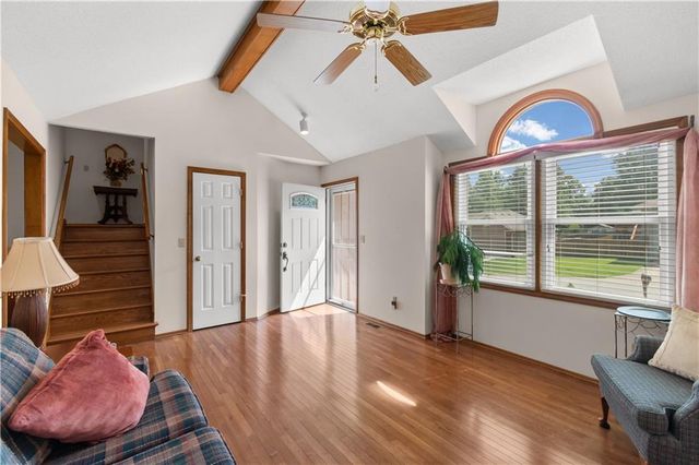 3212 Bryn Mawr Drive, Independence, MO 64057