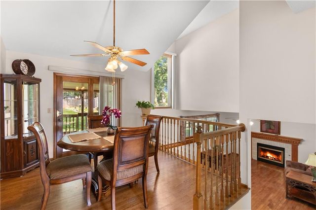 3212 Bryn Mawr Drive, Independence, MO 64057