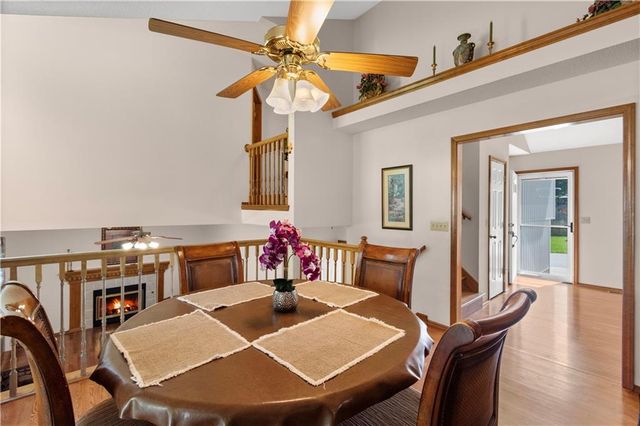 3212 Bryn Mawr Drive, Independence, MO 64057