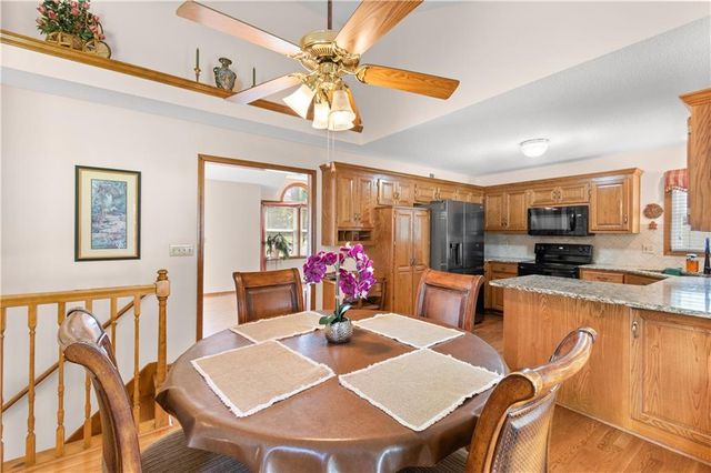 3212 Bryn Mawr Drive, Independence, MO 64057
