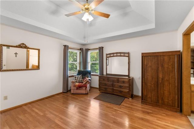 3212 Bryn Mawr Drive, Independence, MO 64057