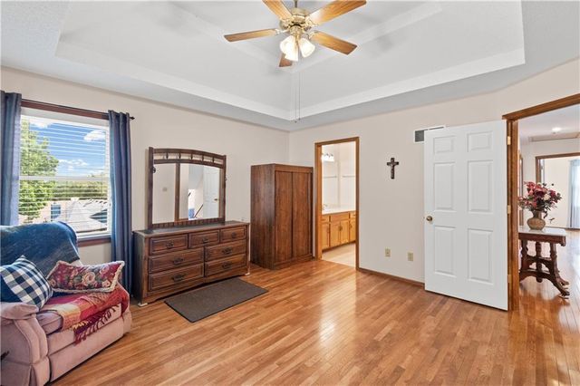 3212 Bryn Mawr Drive, Independence, MO 64057
