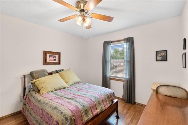 3212 Bryn Mawr Drive, Independence, MO 64057