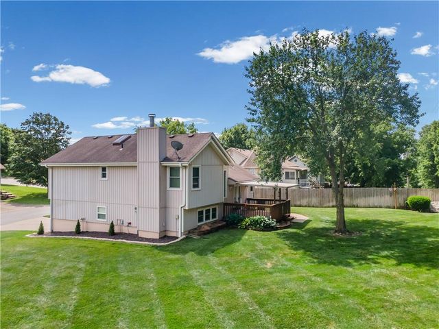 3212 Bryn Mawr Drive, Independence, MO 64057