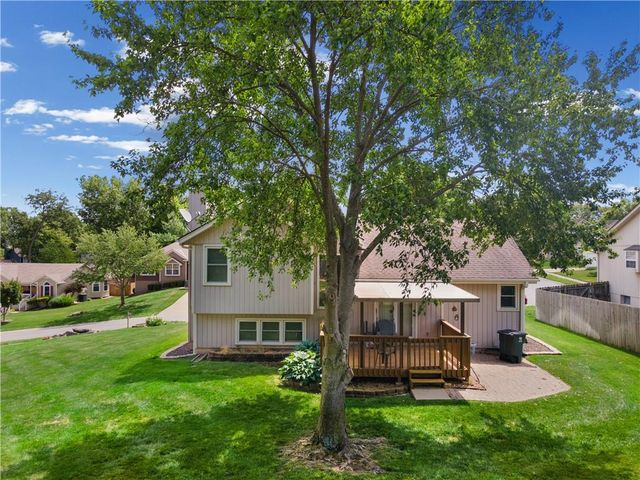 3212 Bryn Mawr Drive, Independence, MO 64057