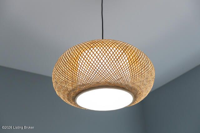 1004 Ash St, Louisville, KY 40217