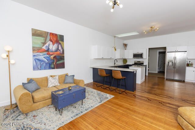 1004 Ash St, Louisville, KY 40217