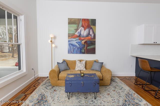 1004 Ash St, Louisville, KY 40217