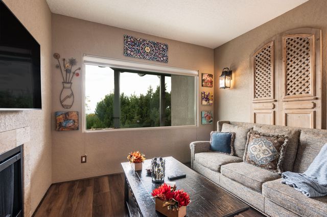 67 Juniper Hill Loop NE, Albuquerque, NM 87122