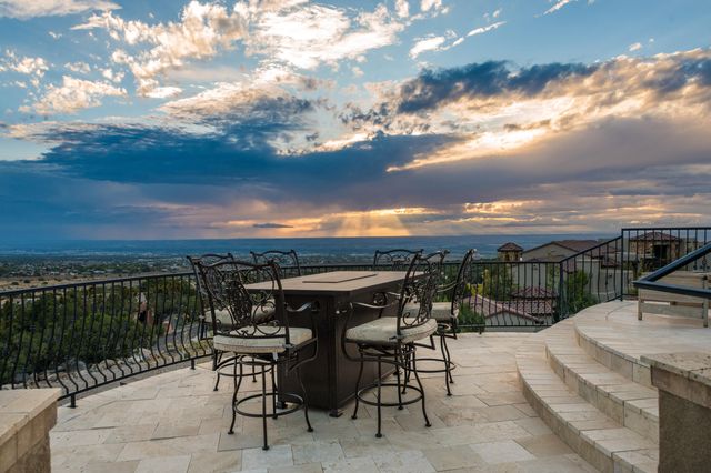 67 Juniper Hill Loop NE, Albuquerque, NM 87122