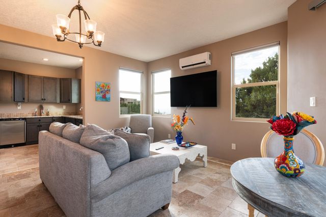 67 Juniper Hill Loop NE, Albuquerque, NM 87122