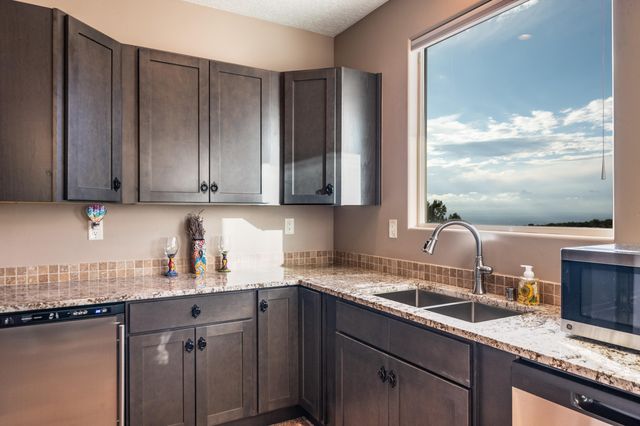 67 Juniper Hill Loop NE, Albuquerque, NM 87122