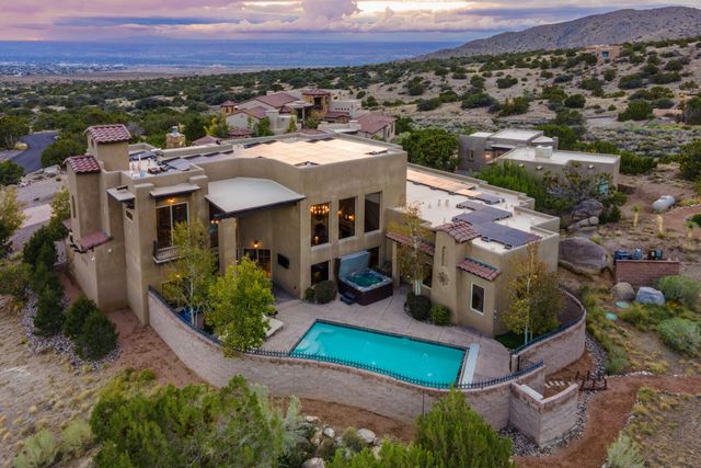 67 Juniper Hill Loop NE, Albuquerque, NM 87122
