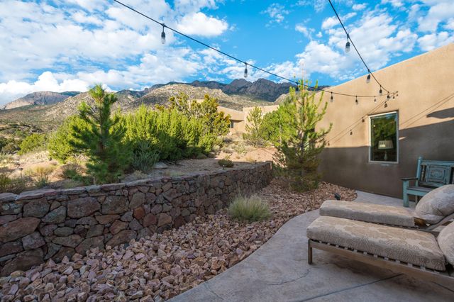 67 Juniper Hill Loop NE, Albuquerque, NM 87122