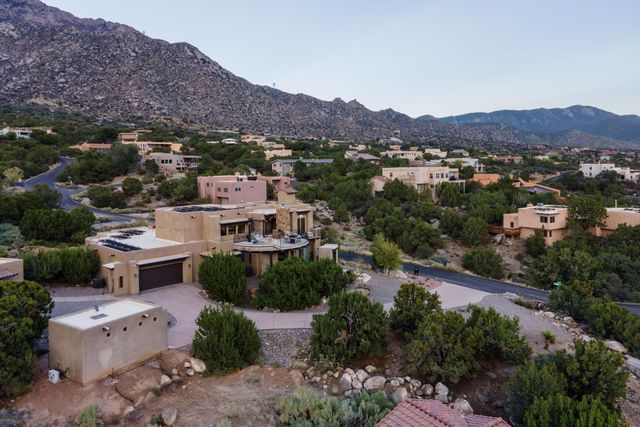 67 Juniper Hill Loop NE, Albuquerque, NM 87122