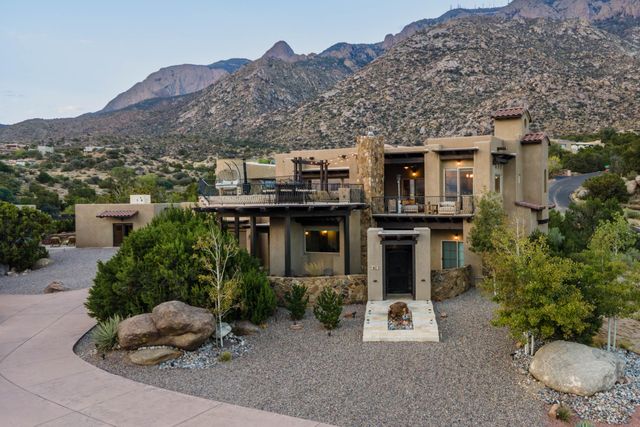 67 Juniper Hill Loop NE, Albuquerque, NM 87122