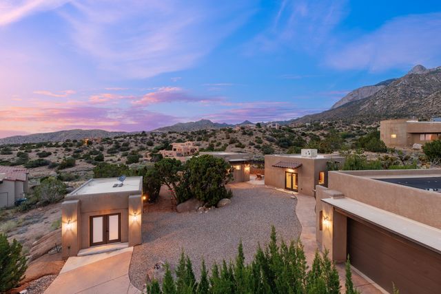67 Juniper Hill Loop NE, Albuquerque, NM 87122