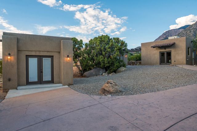 67 Juniper Hill Loop NE, Albuquerque, NM 87122