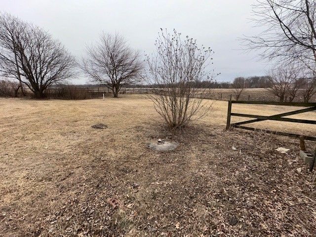 3011 Black Hawk Ave, Oxford, IA 52322