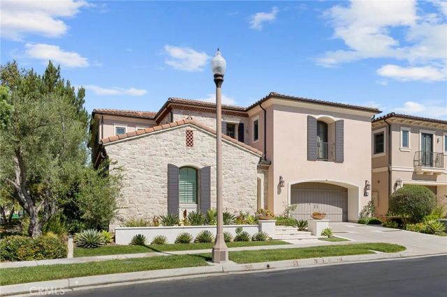 113 Gentle Breeze, Irvine, CA 92602