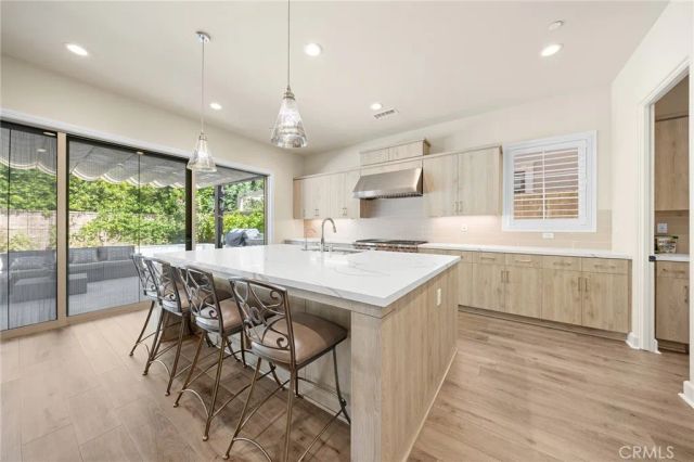 113 Gentle Breeze, Irvine, CA 92602