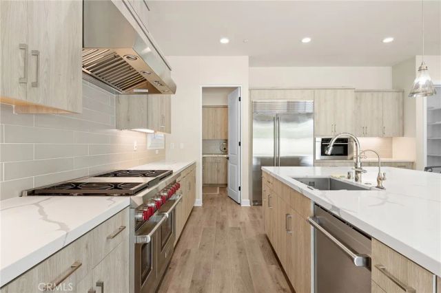 113 Gentle Breeze, Irvine, CA 92602