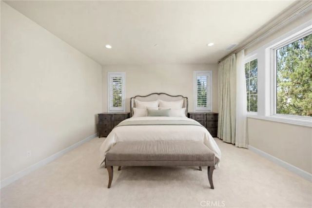113 Gentle Breeze, Irvine, CA 92602