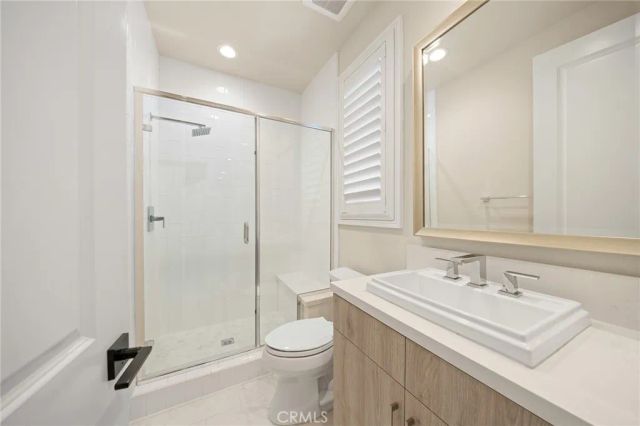 113 Gentle Breeze, Irvine, CA 92602