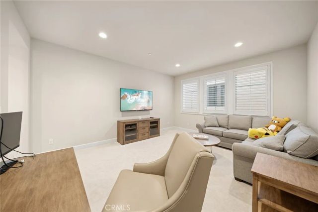 113 Gentle Breeze, Irvine, CA 92602