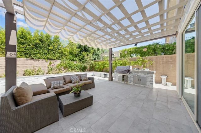 113 Gentle Breeze, Irvine, CA 92602