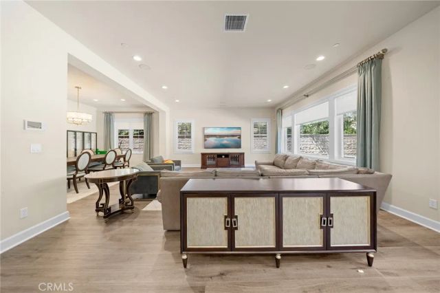 113 Gentle Breeze, Irvine, CA 92602