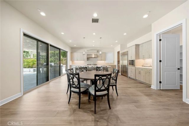 113 Gentle Breeze, Irvine, CA 92602