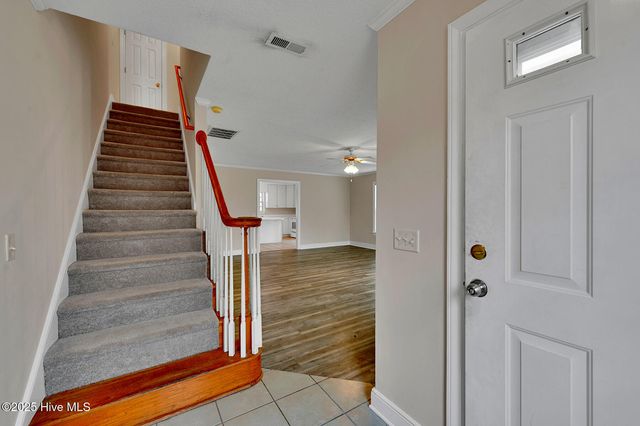 3032 Edward Court B, Winterville, NC 28590