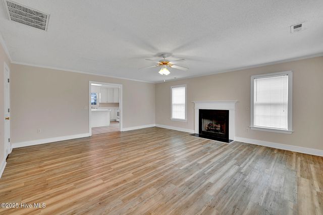 3032 Edward Court B, Winterville, NC 28590