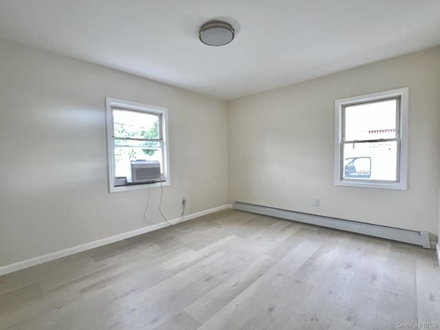 33 Cherry Lane, Carle Place, NY 11514
