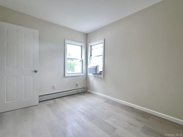 33 Cherry Lane, Carle Place, NY 11514