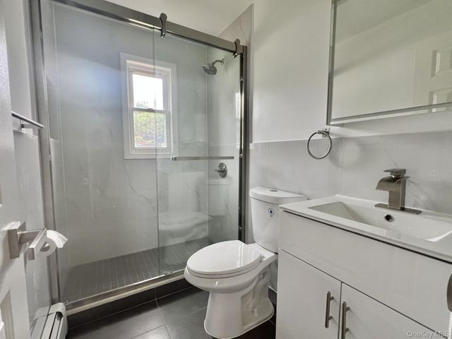 33 Cherry Lane, Carle Place, NY 11514