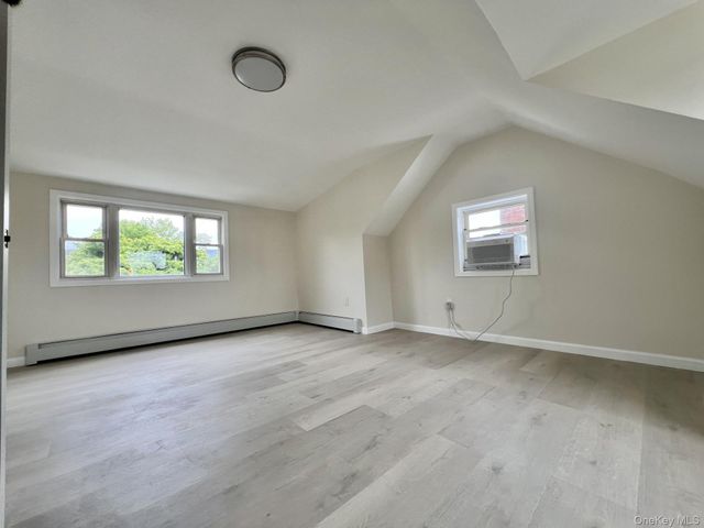 33 Cherry Lane, Carle Place, NY 11514
