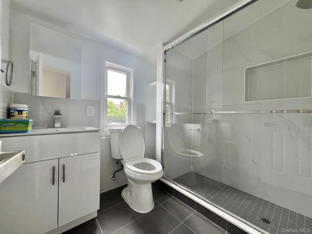 33 Cherry Lane, Carle Place, NY 11514