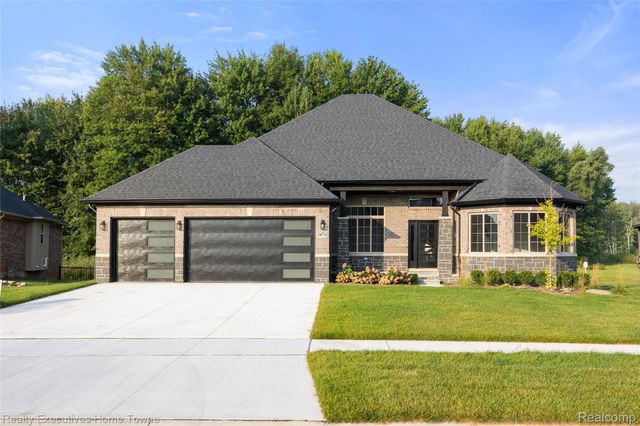 35603 Addison Drive, New Baltimore, MI 48047