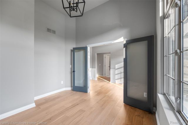 35603 Addison Drive, New Baltimore, MI 48047