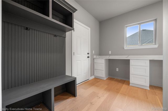 35603 Addison Drive, New Baltimore, MI 48047