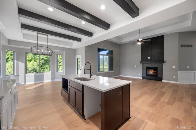 35603 Addison Drive, New Baltimore, MI 48047