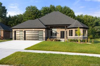 35603 Addison Drive, New Baltimore, MI 48047