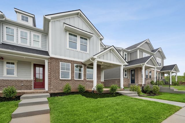 2601 Peaceful Valley Dr, Columbia, TN 38401