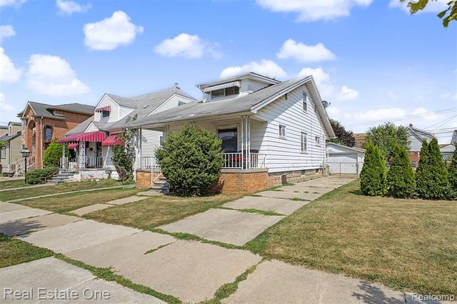 6128 Yinger Avenue, Dearborn, MI 48126